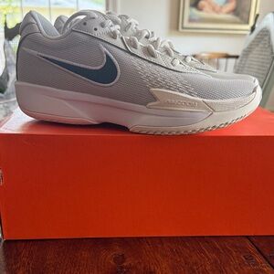 Air Zoom G.T. Cut Academy Nike Tan/Cream/White Tennis Sneakers with Grey Swoosh